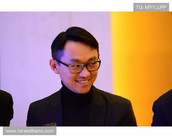 上海天娜足球俱乐部的合作伙伴与赞助商介绍，了解俱乐部背后的强大支持力量